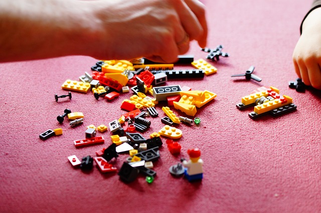 Team building LEGO