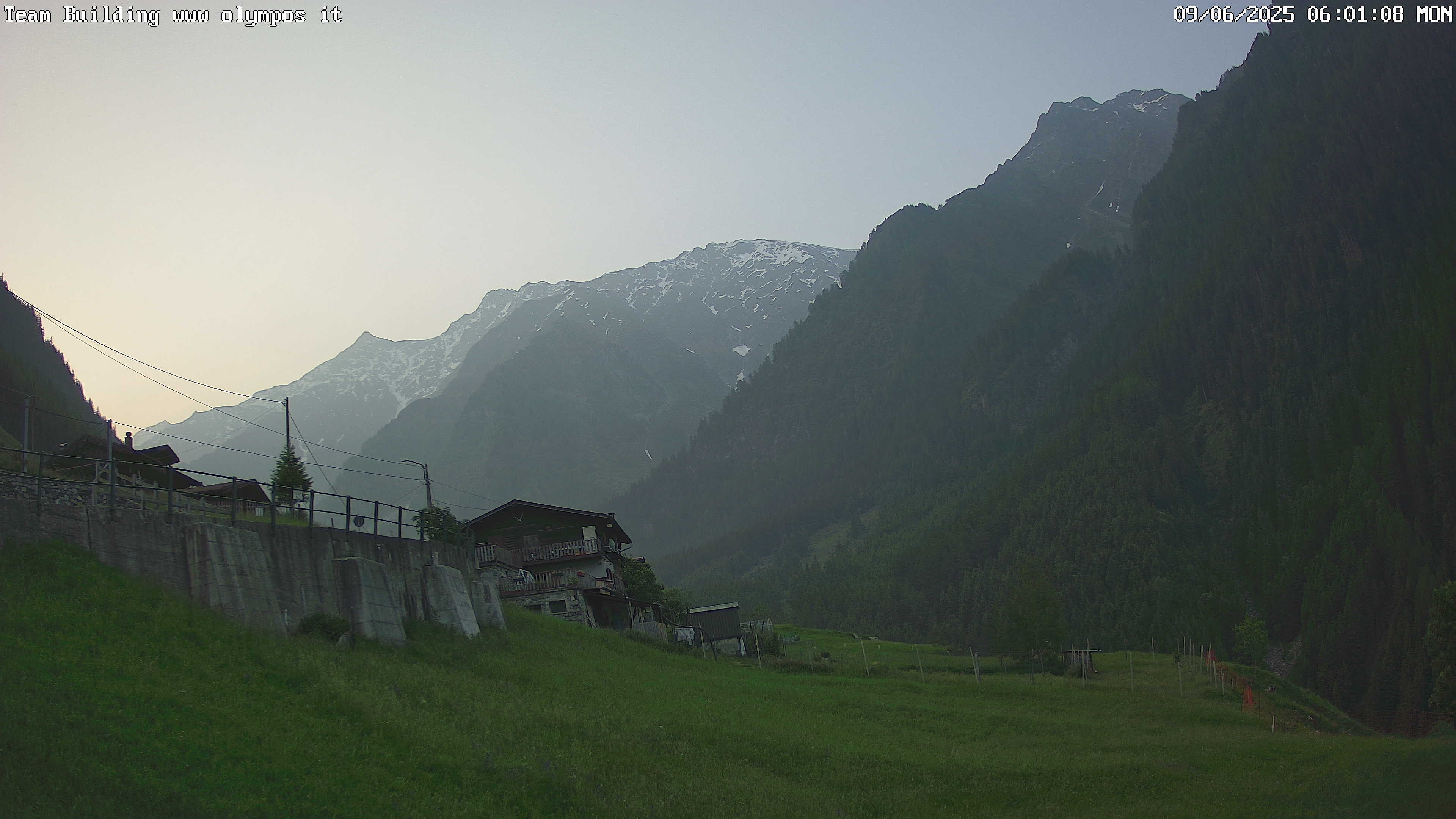 immagine della webcam nei dintorni di Passo Tonale: webcam Sondalo